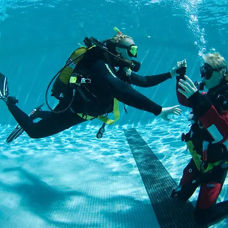 Dom Pedro Madeira Hotel 4*