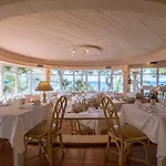 Baia Madeira Hotel 4*