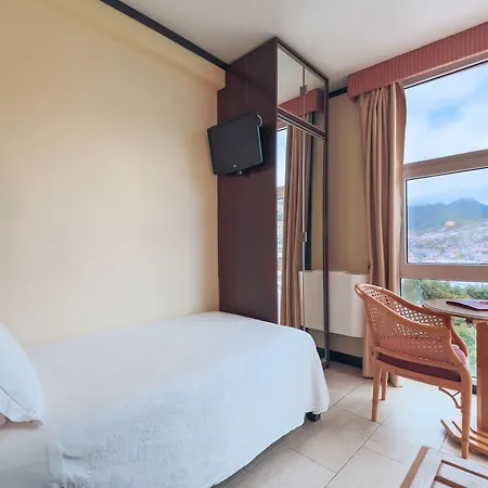 Dom Pedro Madeira 4* מצ'יקו
