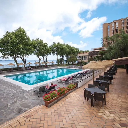 Baia Madeira Hotel