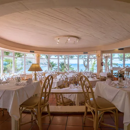 Baia Madeira Hotel 4*