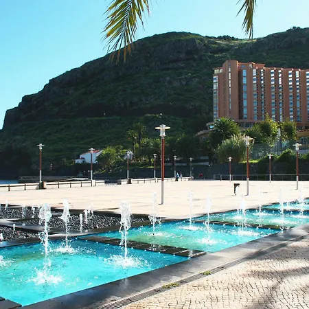 Dom Pedro Madeira מלון 4*