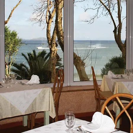 Baia Madeira Hotel Hotel 4*