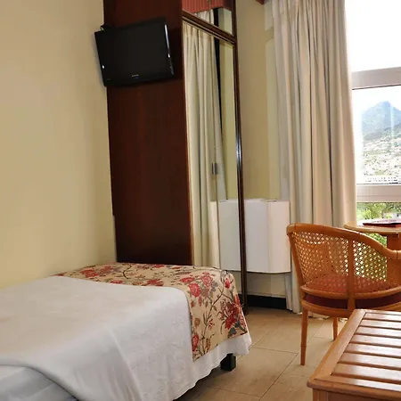 Dom Pedro Madeira 4*