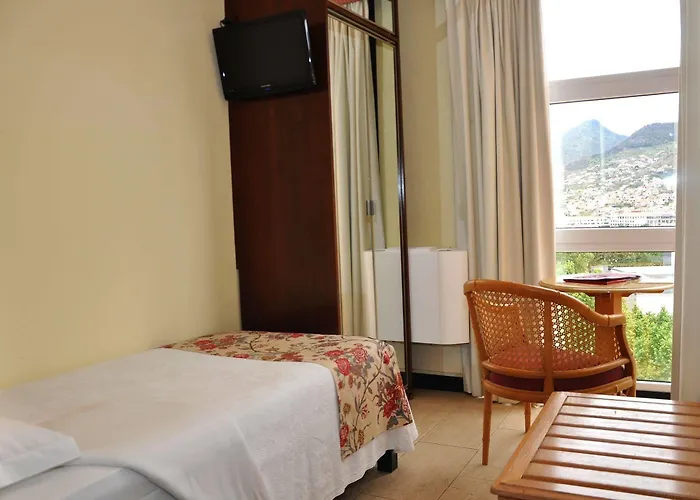 Dom Pedro Madeira 4*